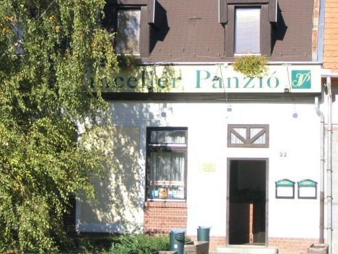 Gyöngyös Vinceller Panzio Es Etterem酒店 外观 照片